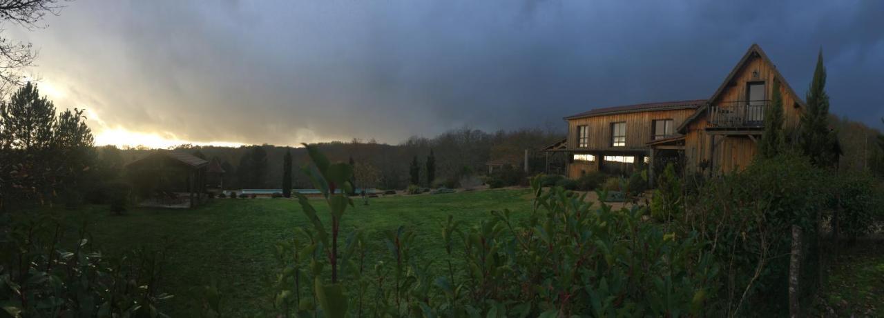 Le Lion D'Or En Perigord Bed and Breakfast Mauzac-et-Grand-Castang Buitenkant foto